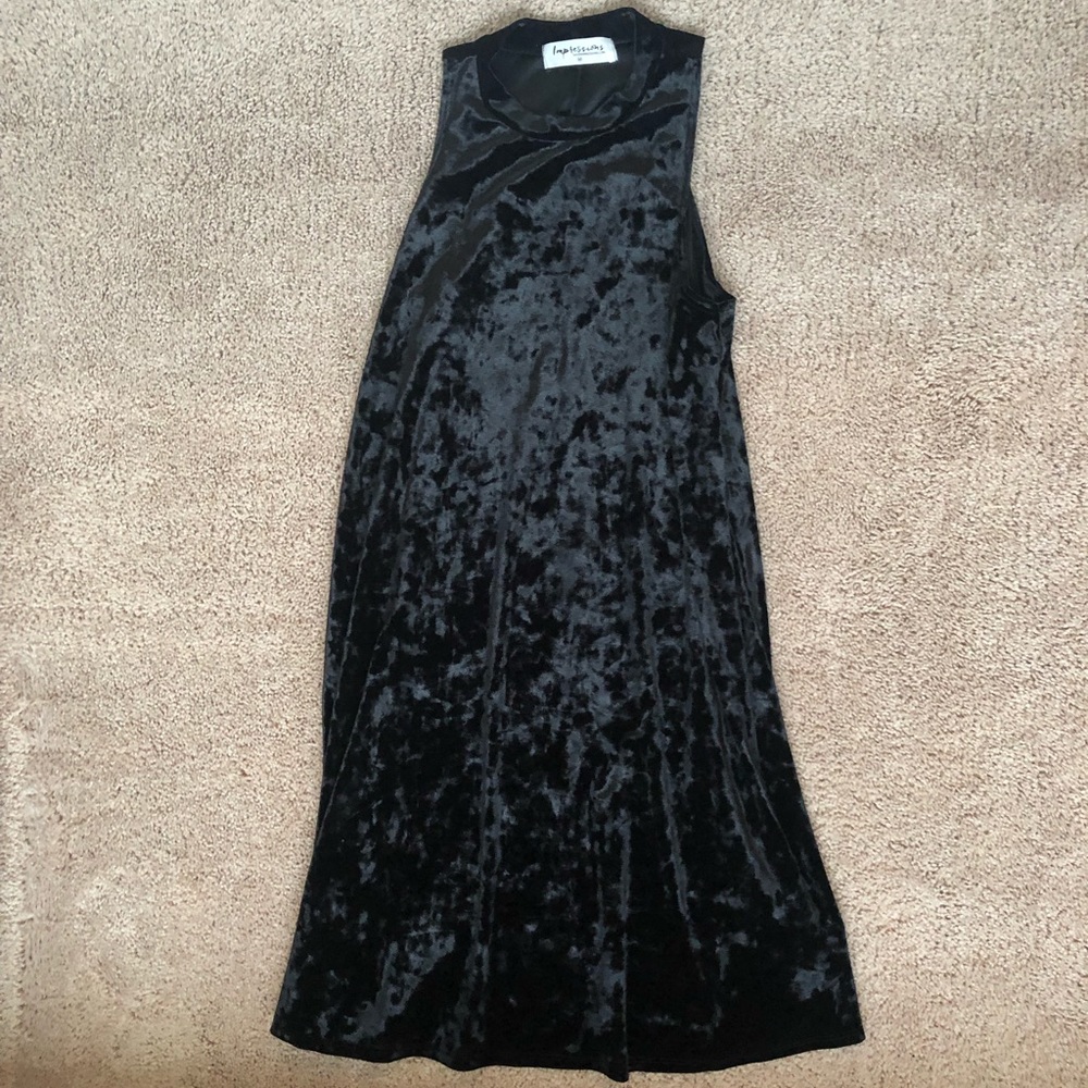 Black velvet dress